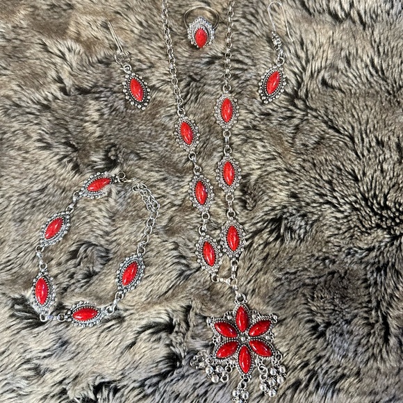 Red Stone Necklace, Bracelet, Earrings and Ring from Algeria Set - Picture 8 of 8